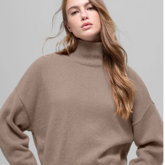 NWT-ALO Yoga Cashmere New Class Turtleneck Sweater - Picture 5 of 11